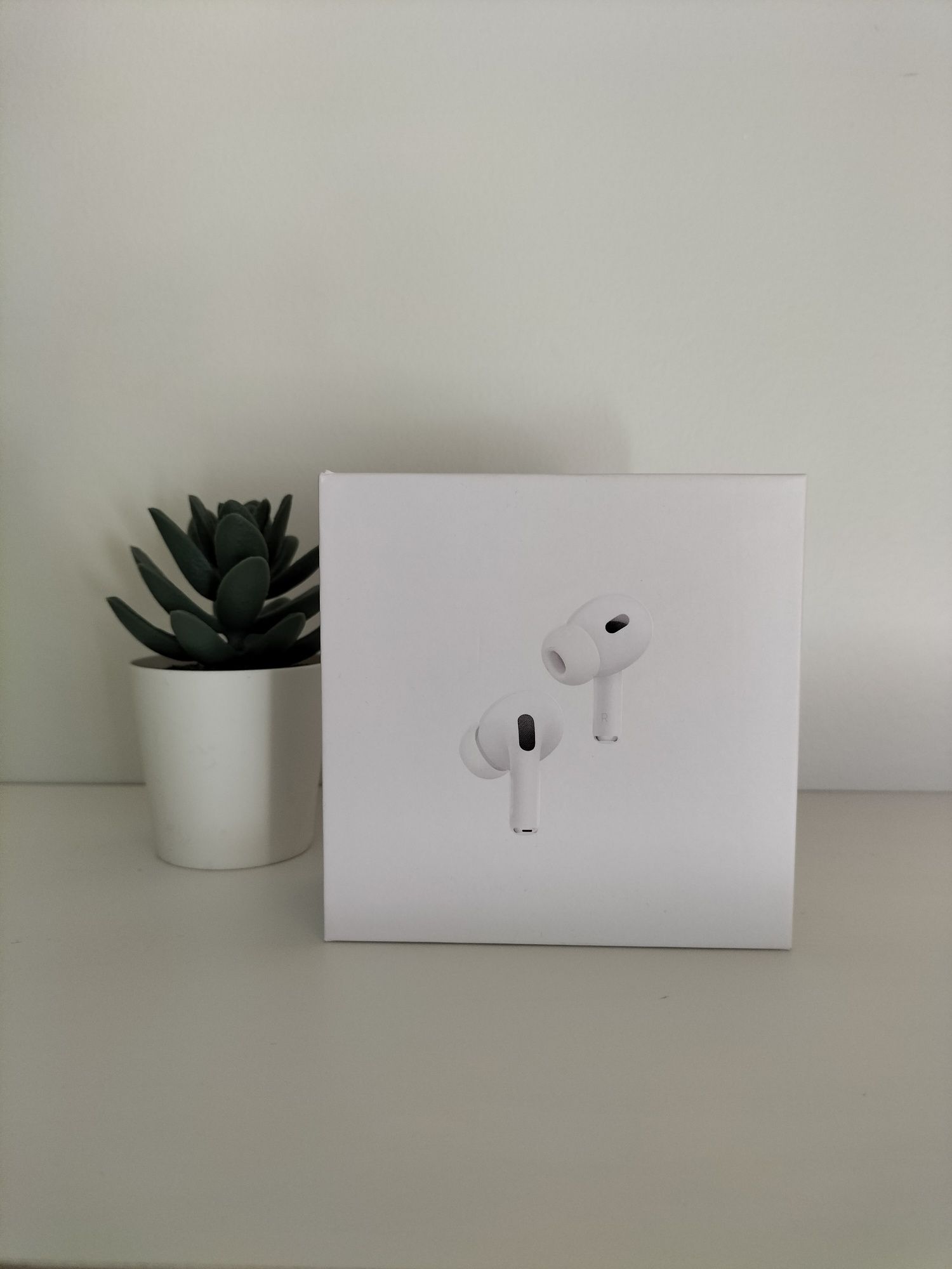 Apple AirPods Pro (2nd Generation)