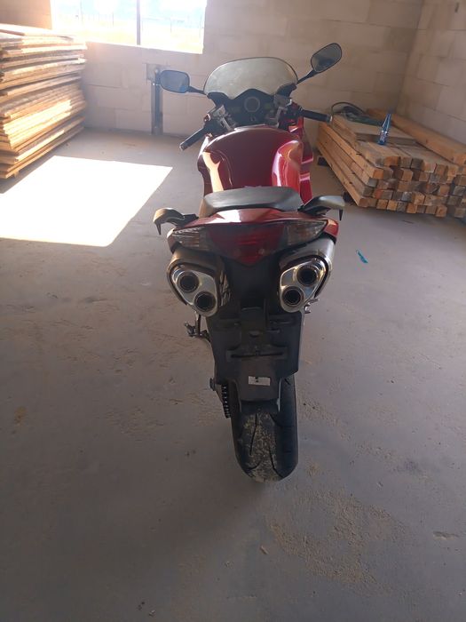Błotnik tył vfr 800 v tec stelaż lagi chłodnica bak