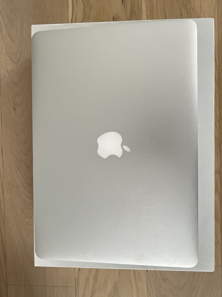 Macbook air13, 2014, 8GB