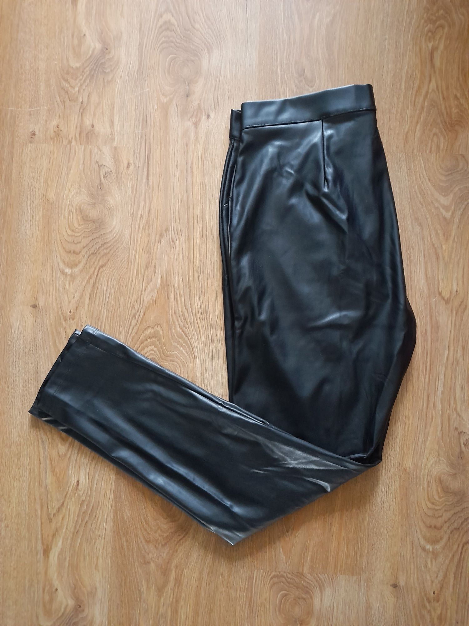 Nowe spodnie eko skóra roz XL/XXL