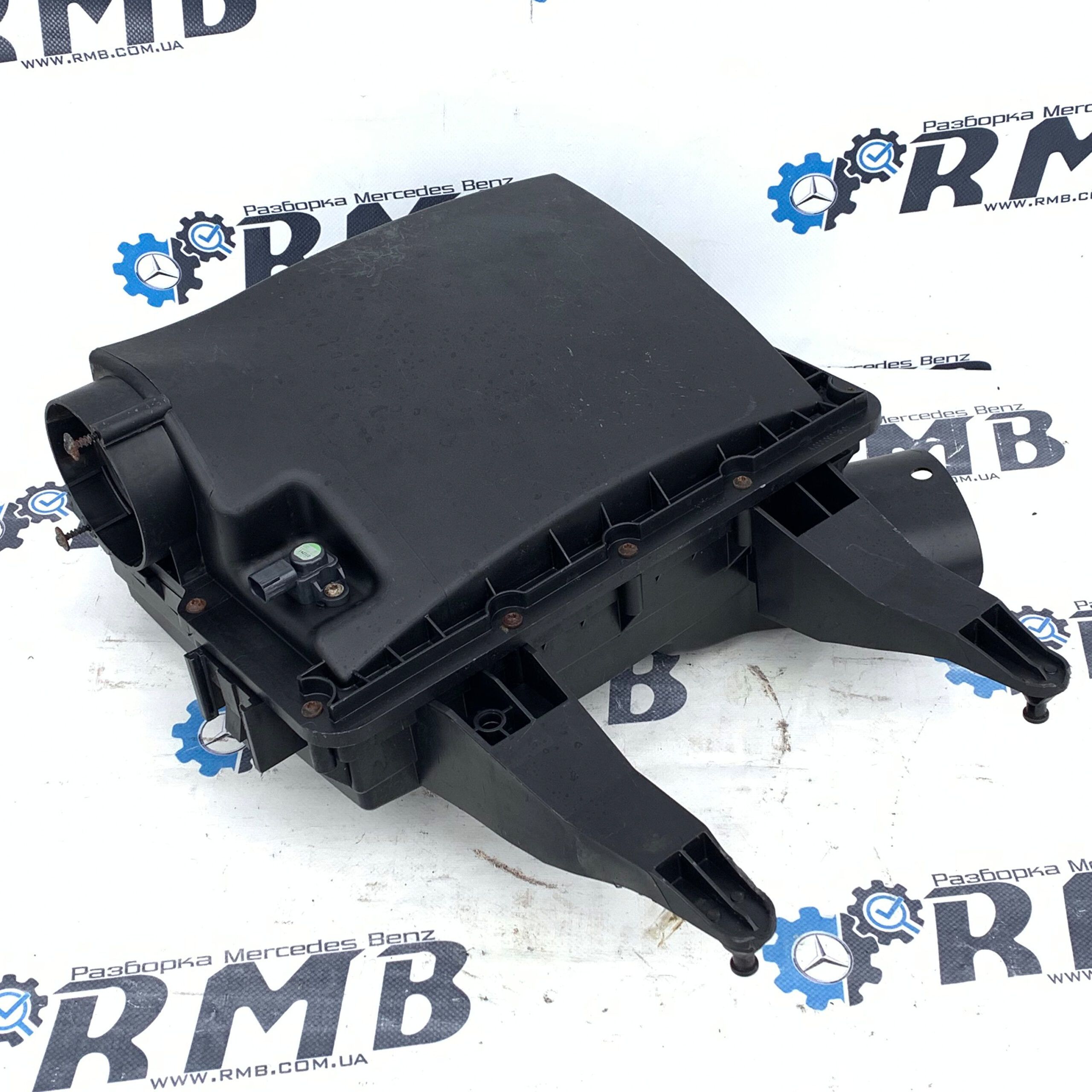 Корпус воздушного фильтра Мерседес Спринтер W906 2.2 OM651 A0000907801