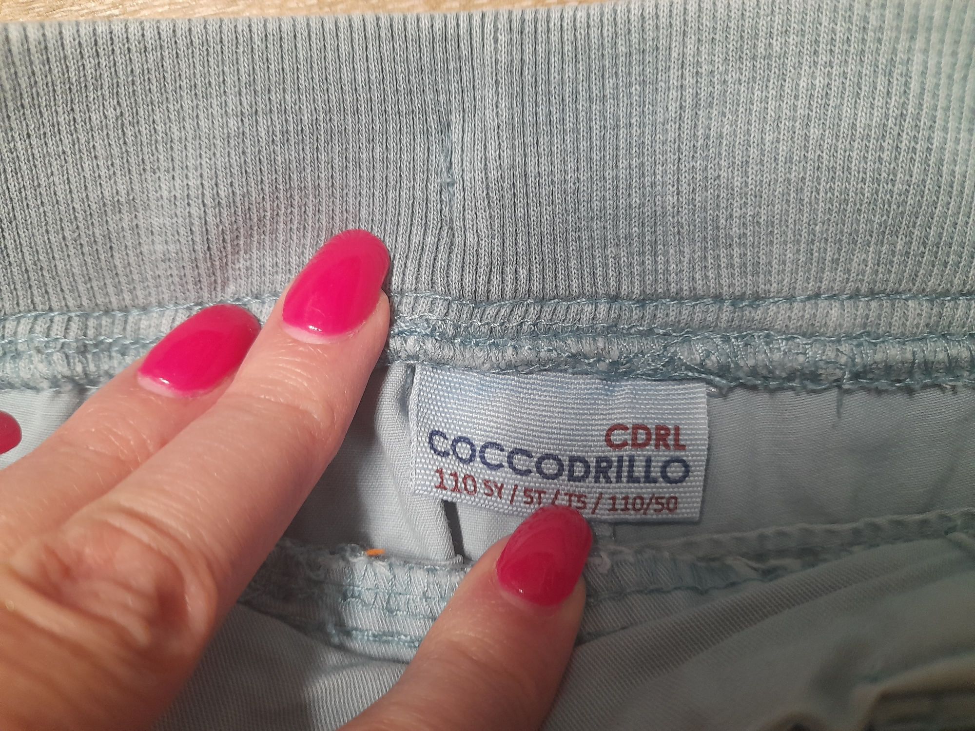 Spodnie materiałowe, eleganckie na gumce