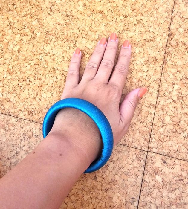 Pulseira de cor azul