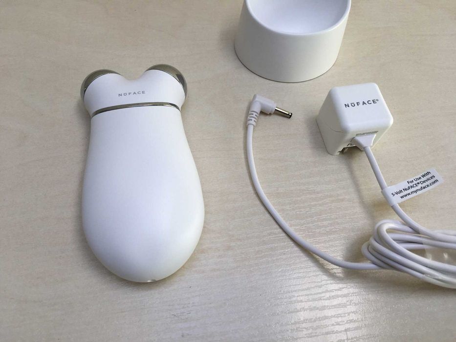 Новый NUFACE TRINITY+ Оригинал США Petite Facial Toning Device