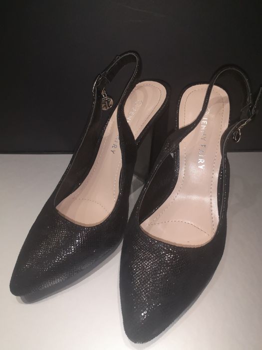 Buty 8bez pięty na klocku