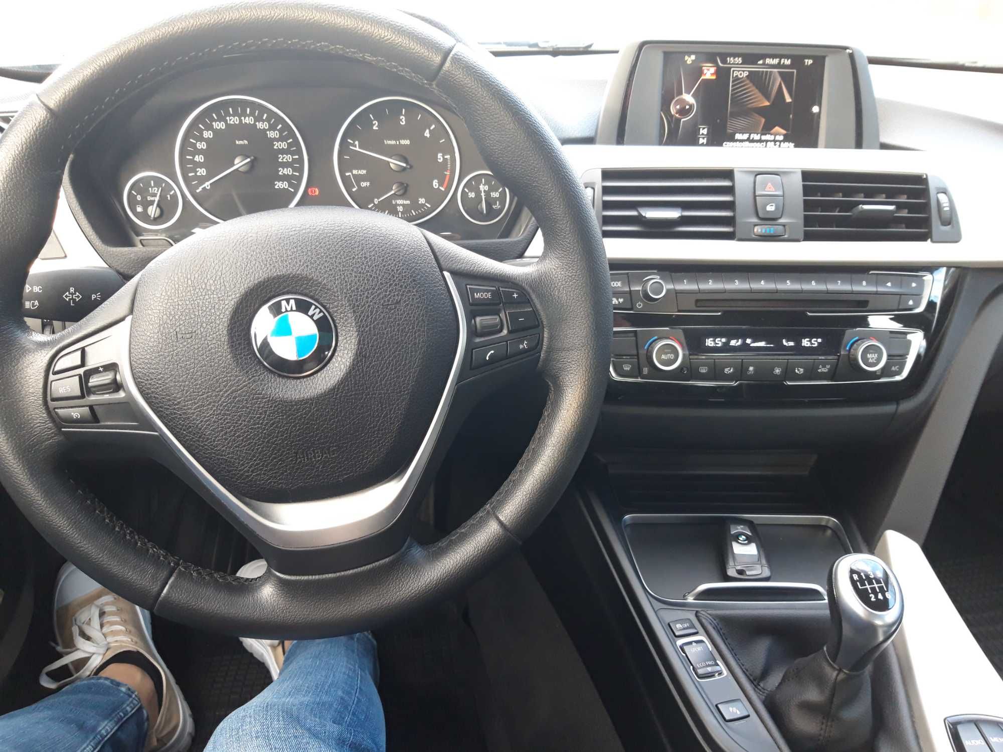 BMW F30 2016 rok 2,0 D