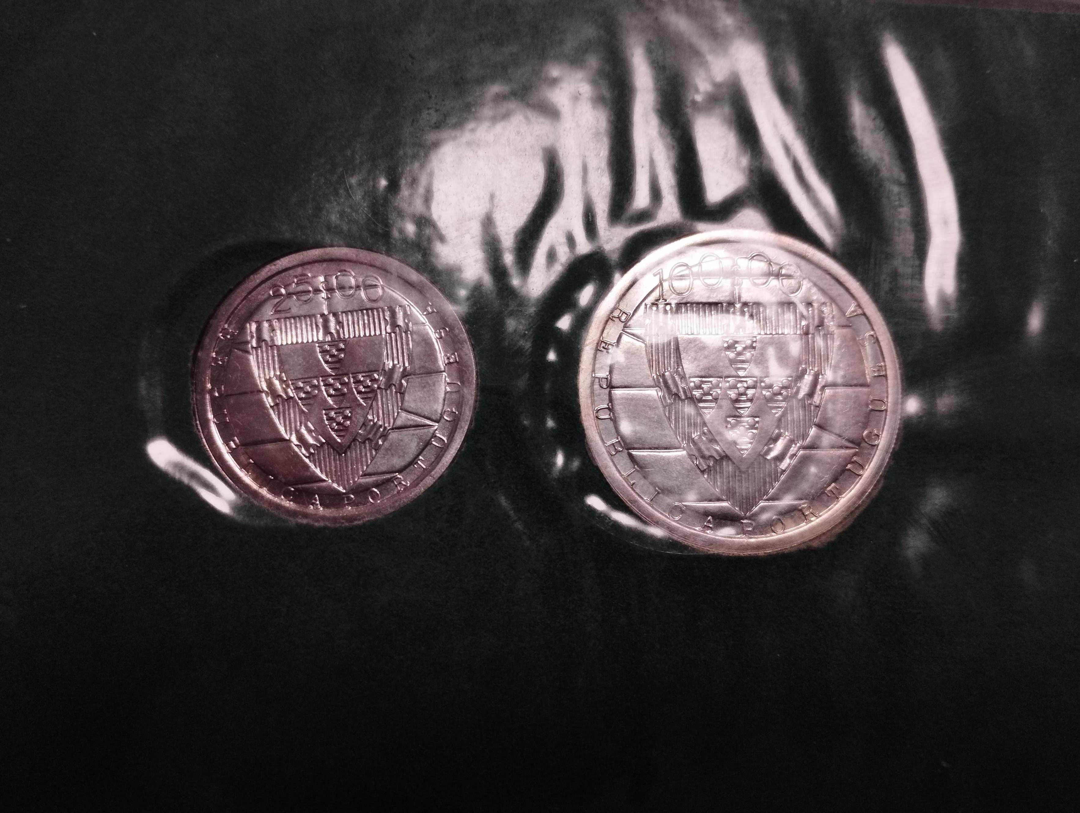 Moedas 100 e 25 Escudos 1985. Aclamação de D. João I