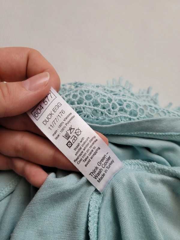 jasna niebieska turkusowa bluzka z koronką bez rękawów l 40 m&s casual