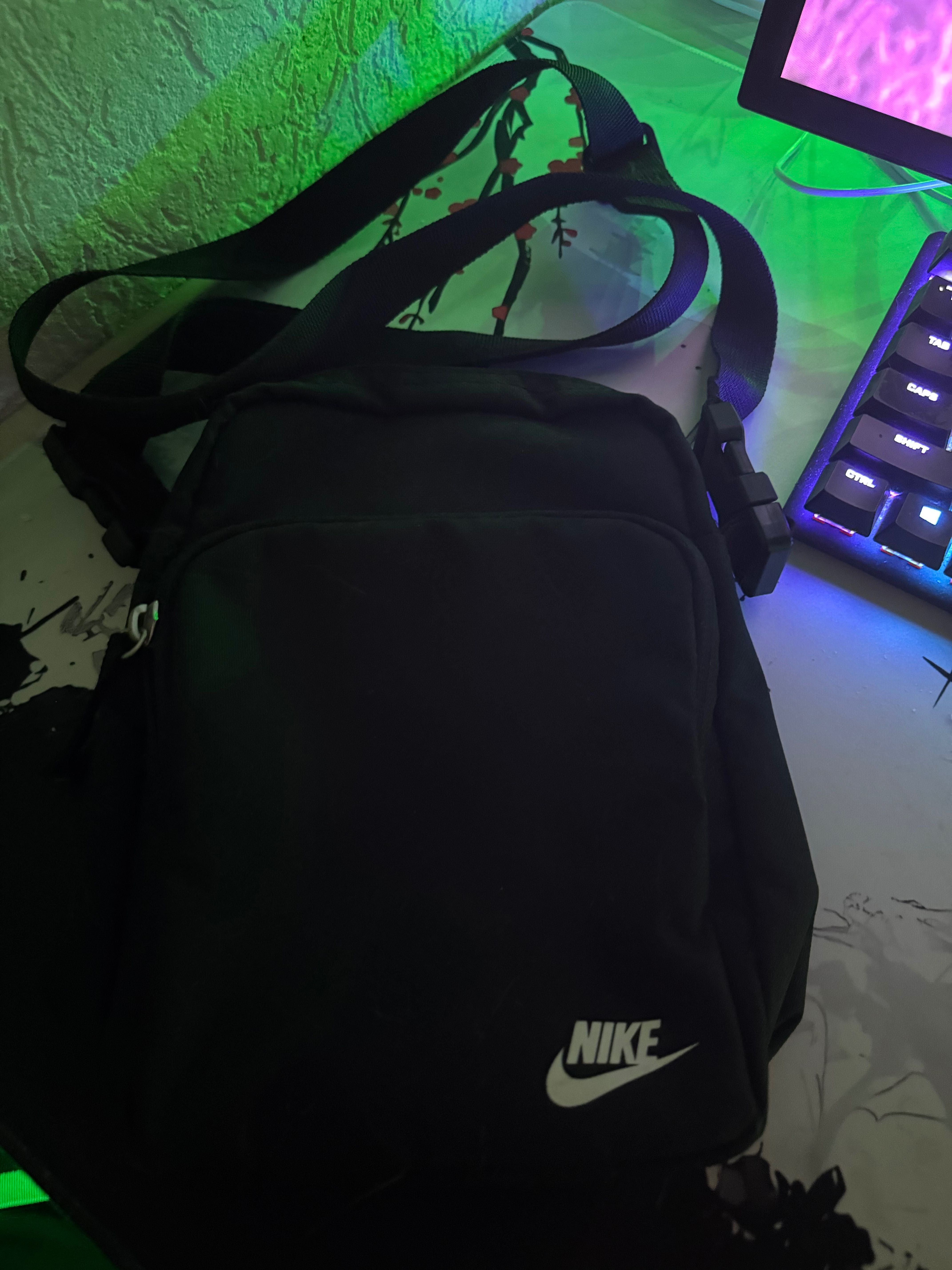 Сумка унісекс NIKE HERITAGE