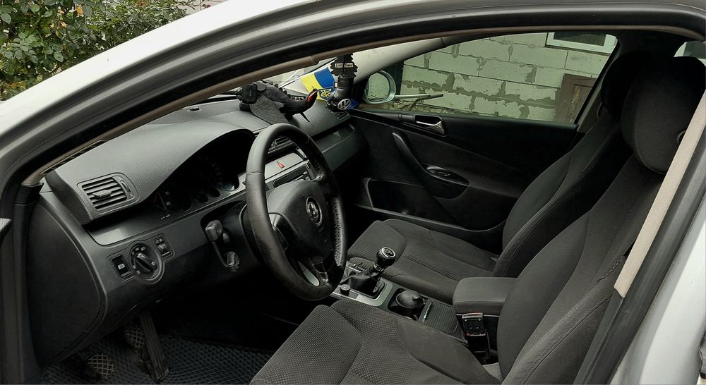 Продам Volkswagen Passat B6 2.0 FSI