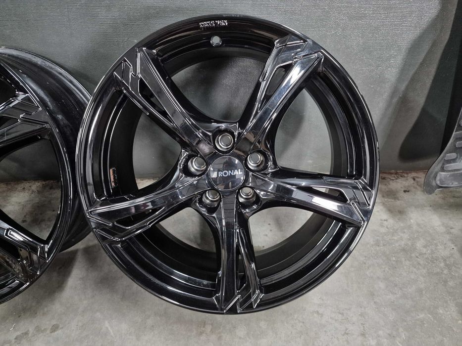 5x112 8Jx19 et35 Alufelgi Felgi Audi A5 A6 Q3 Q5 BMW Volkswagen nr.122