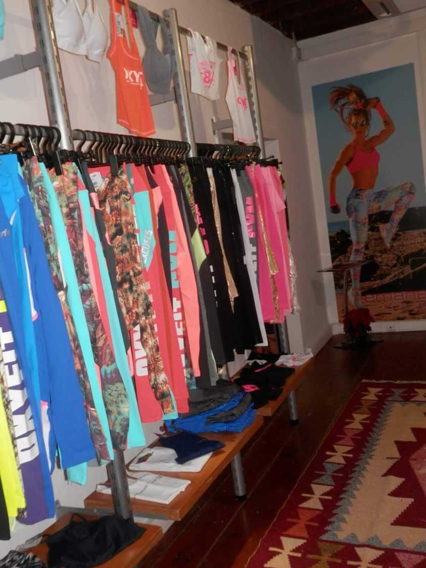 Estante para montar em loja de roupa 7mts
