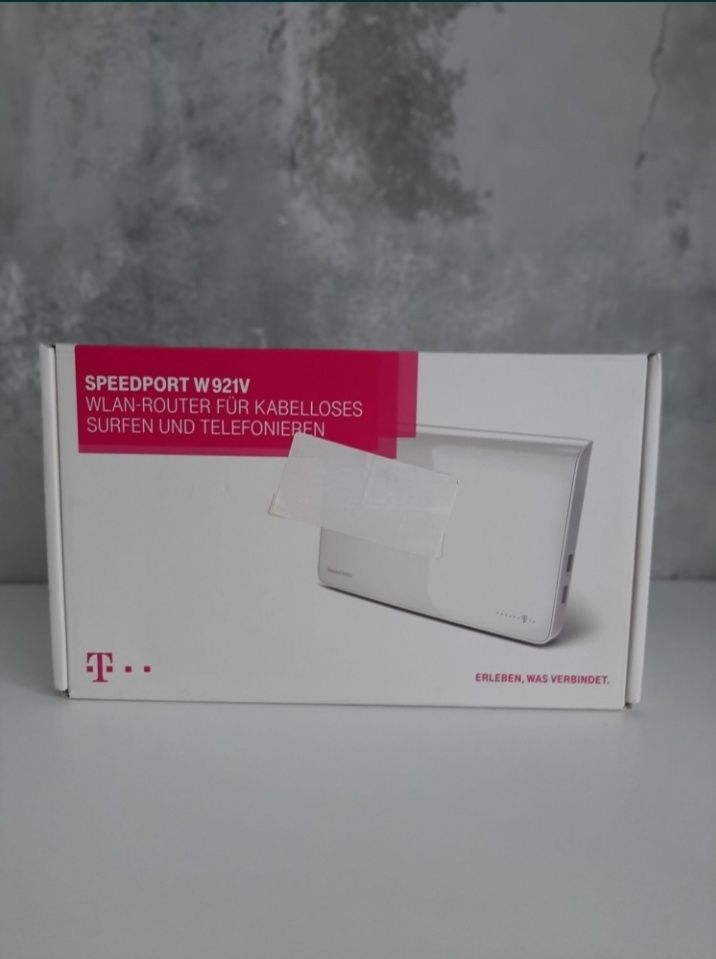 Роутер Wi-Fi Speedport W921V