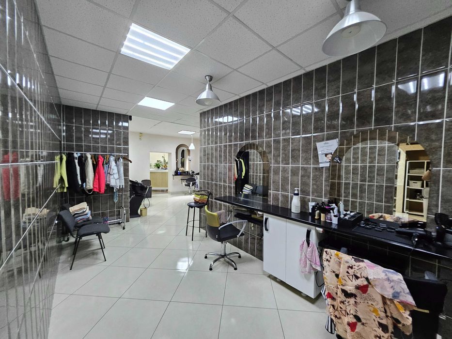 Оренда місця перукаря в Центрі біля Ратуші_VD