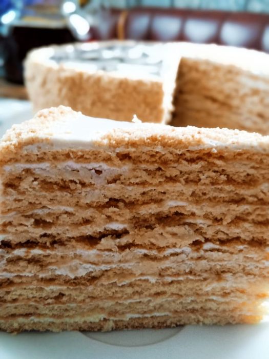 Медовик торт під замовлення