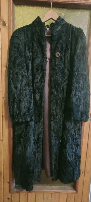 Futro z karakuł 50 L/XL