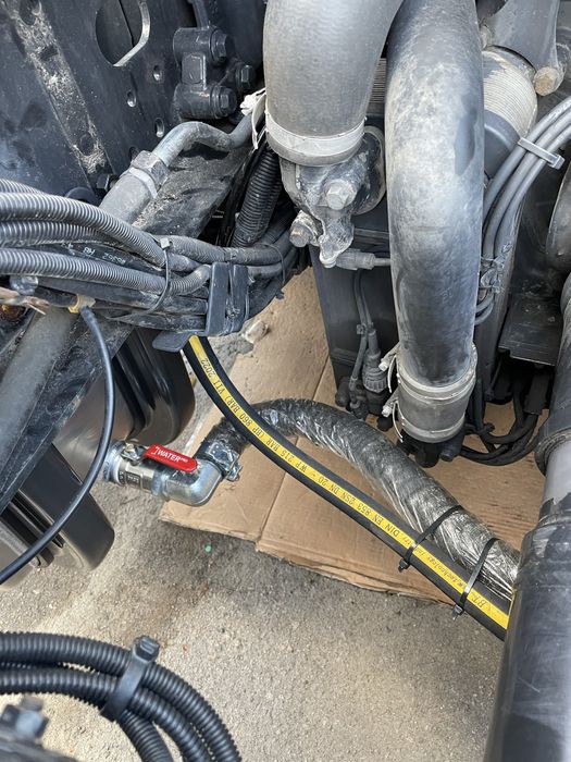 Гідравліка на тягач  Даф Ман Рено та інші види транспорту