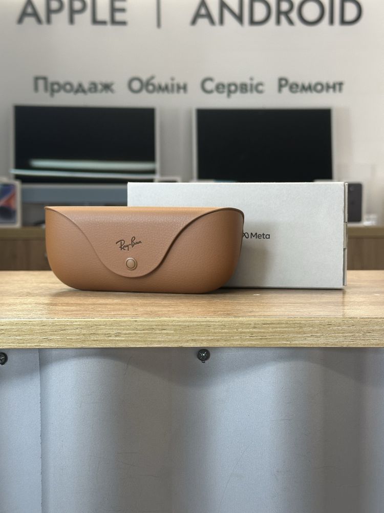 Ray-Ban Meta Wayfarer Shiny Caramel | Polarized Brown