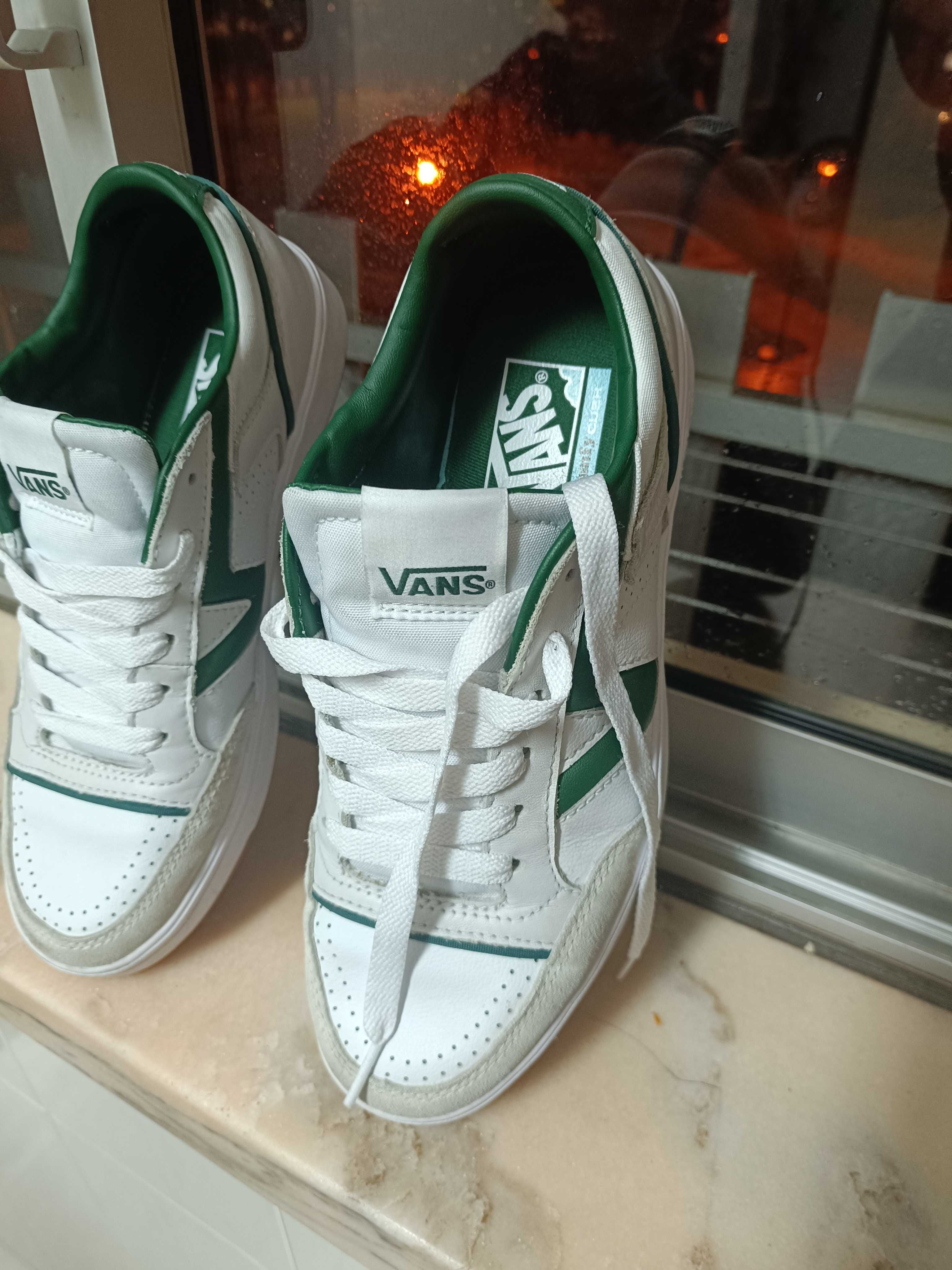 Tênis Vans igual a novo
