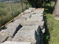 Krawężnik granitowy zabytkowy