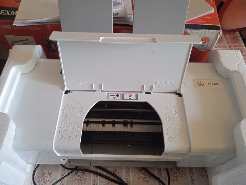 Цветной принтер Lexmark Z1300