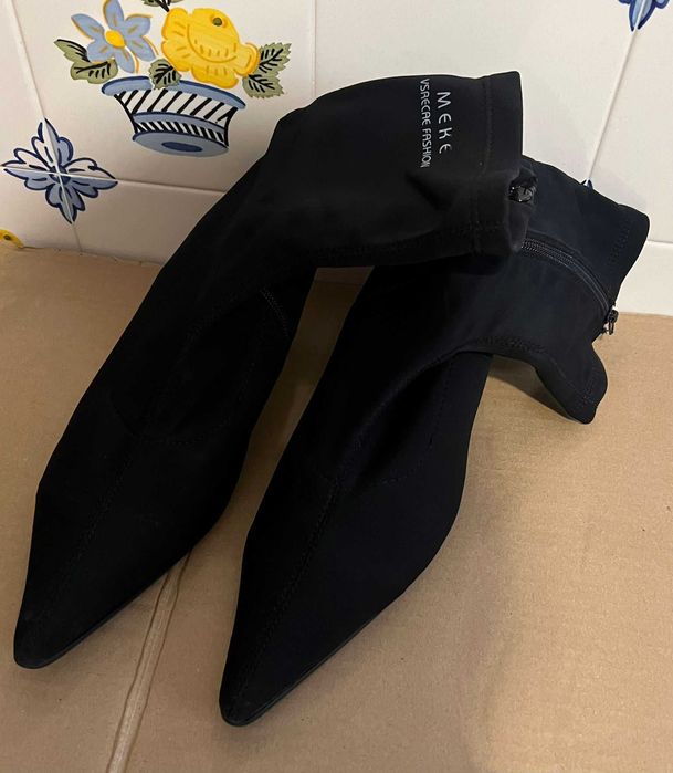 Sapatos, maioria em pele - bom valor