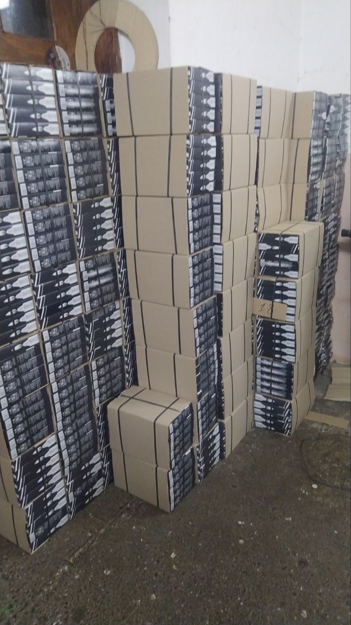 Продам свечи столовые.  Продам свічки. Парафин.