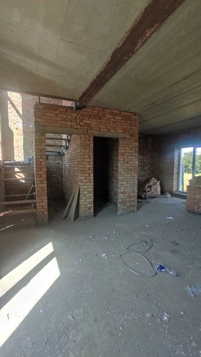 Продам таун хаус в селі Бохоники 3030
