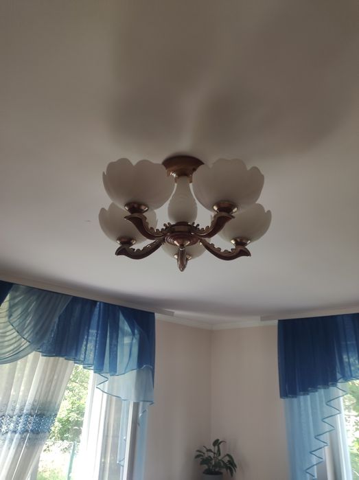 Світильник (люстра)