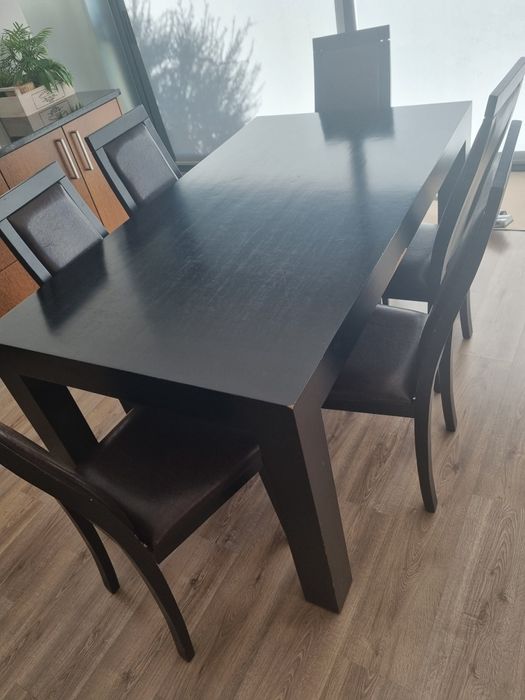 Mesa cozinha com cadeiras