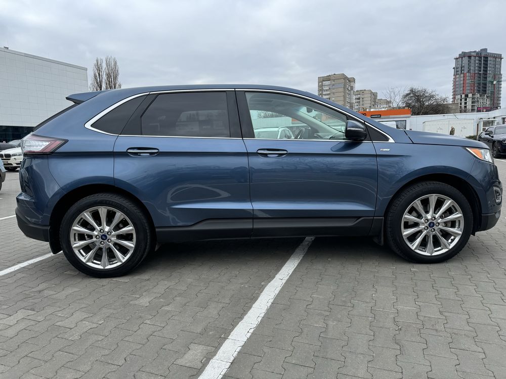 Ford Edge 3.5L AWD Titanium