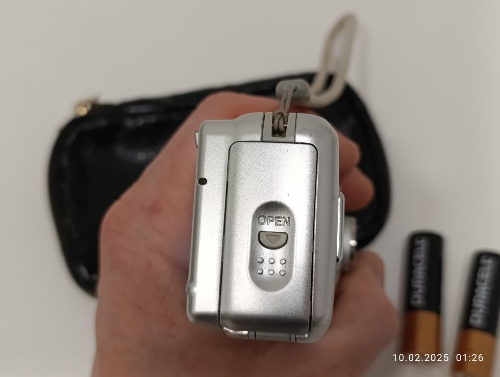 Aparat cyfrowy SONY Cyber-Shot DSC-S600 6mp vintage retro y2k ZEISS CC