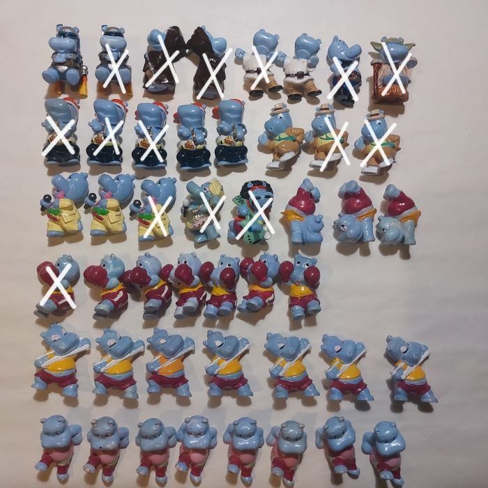 Фігурки Вкладыш іграшки кіндер поштучно вампір ведмідь бегемот