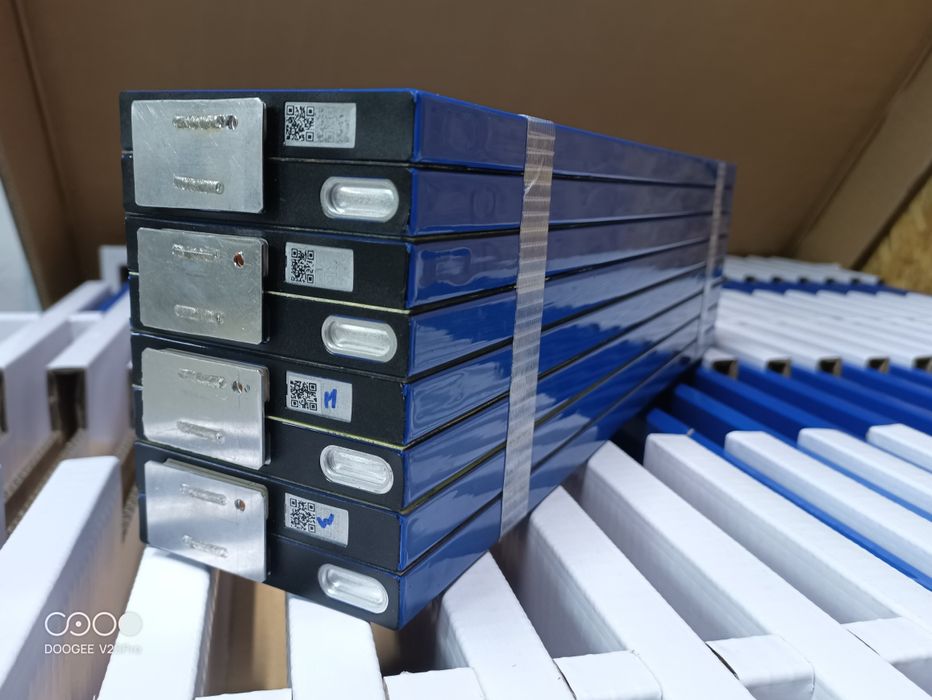 акумуляторна комірка LiFePO4 62 SVOLT 
3.2V, 62Ah, 198.4Wh