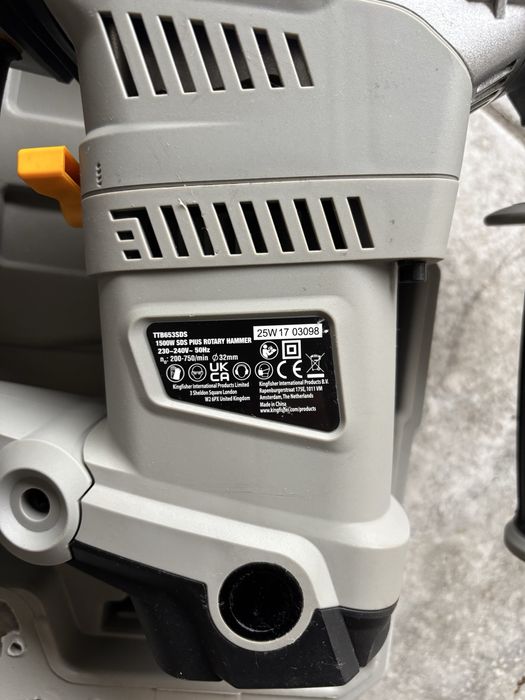 Młotowiertarka młot udarowy Titan TTB653SDS