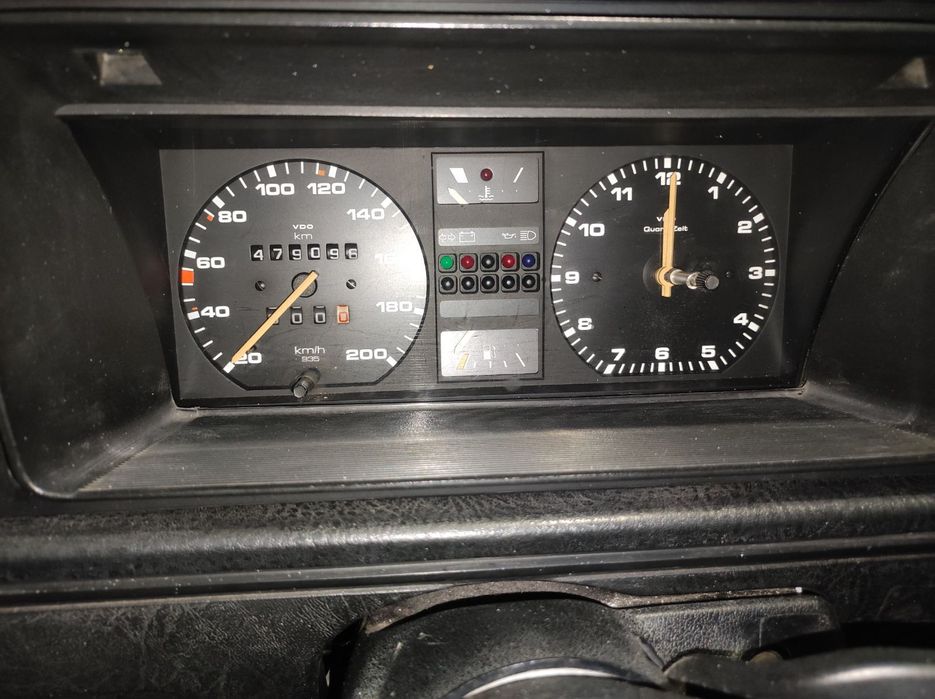 Автомобіль Фольцваген гольф 2