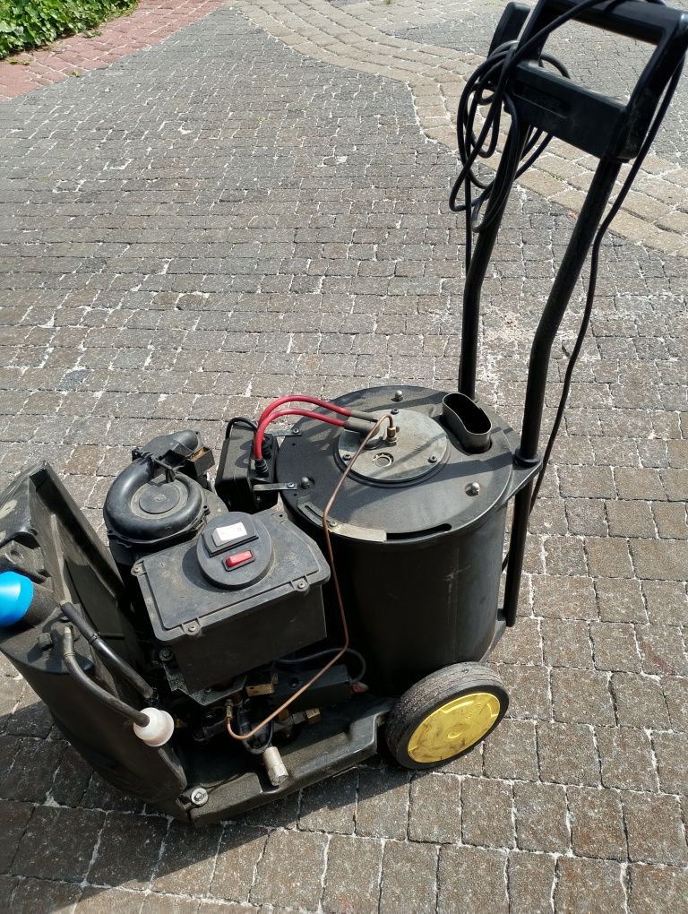 Sprzedam myjkę Karcher k 855
