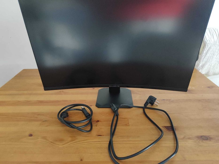 Monitor Curvo 27" QHD(1440p) 16:9 165Hz VA Gigabyte FreeSync Premium
