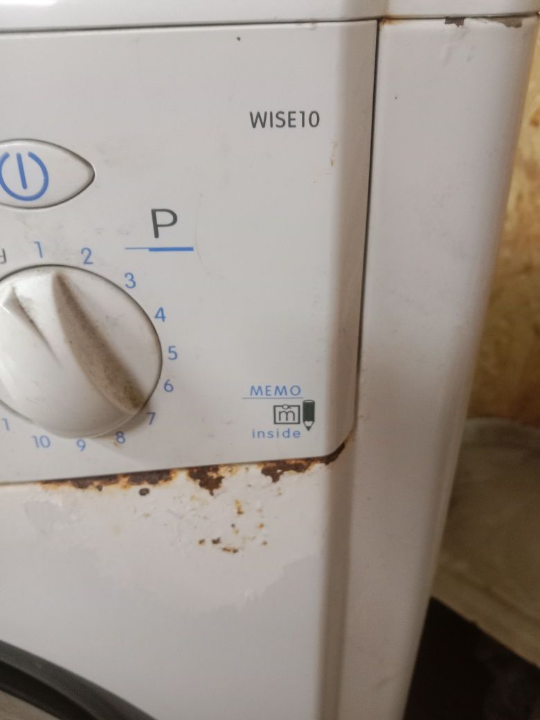 Продам стиральную машину Indesit WІSE 10