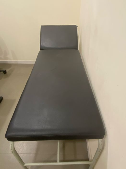 Marquesa com suporte para rolo