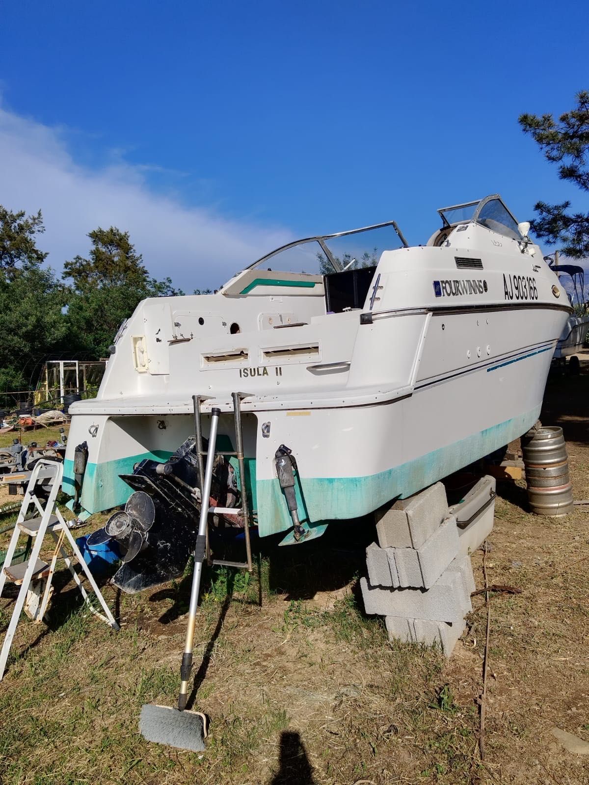 Four winns 238 Łódź motorowa kabinowa cruiser