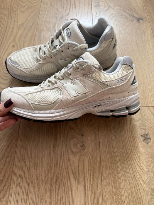 Buty NewBalance 2002r rozm.44
