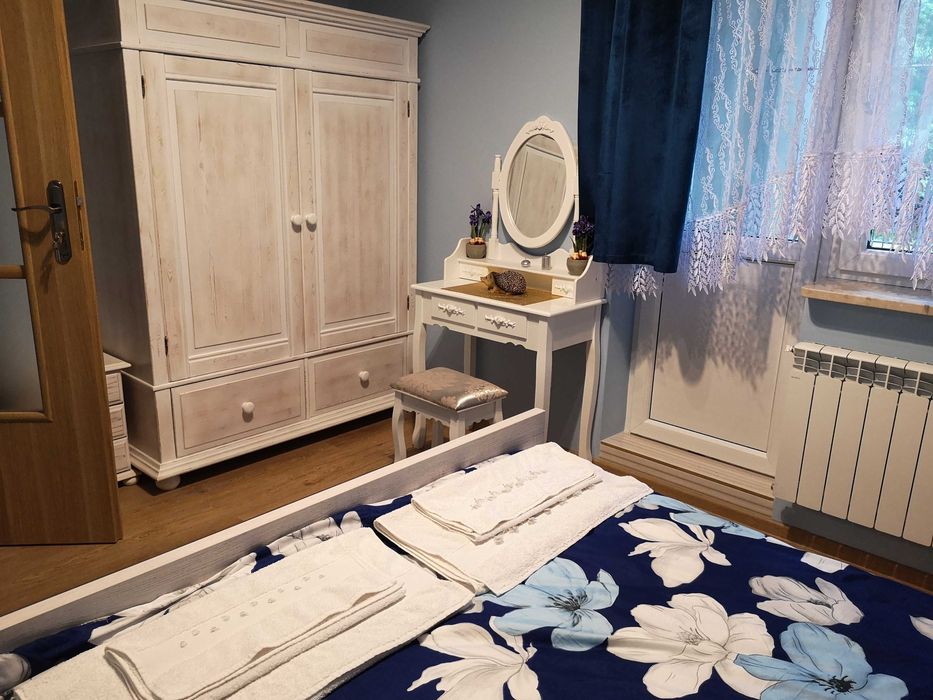 Domek całoroczny+sauna, doba 400zł/2os + 50zł/kolejna os. Max 6 os.