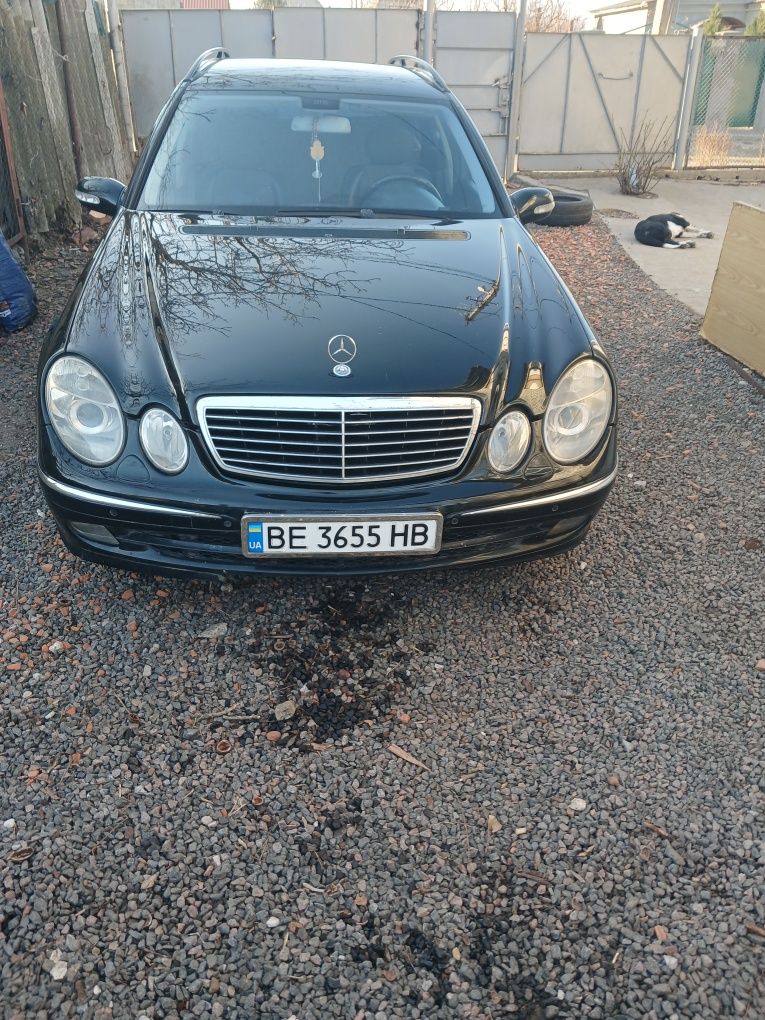 Мерседес W211  E270 Avtomat в кузове Авангард