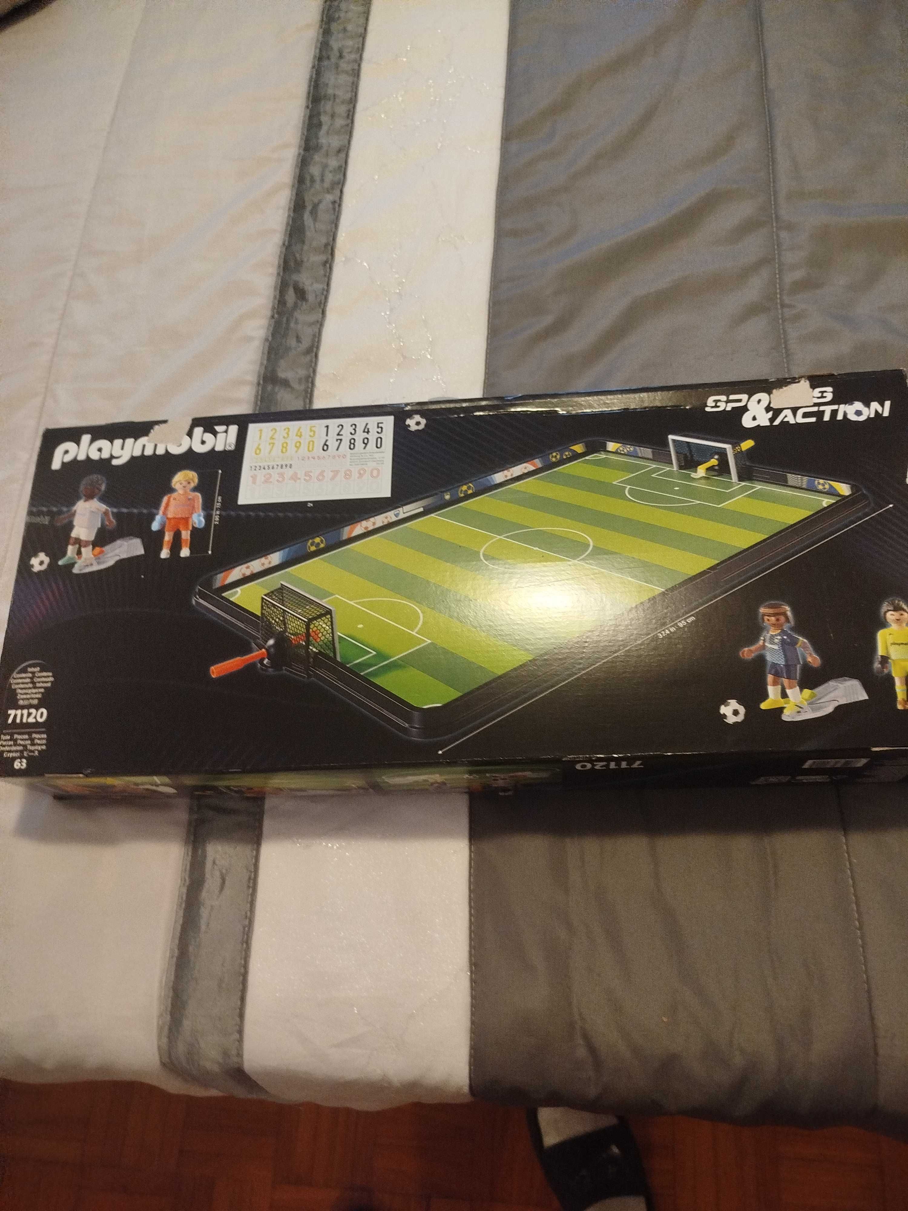 Jogo de futebol Playmobil,
