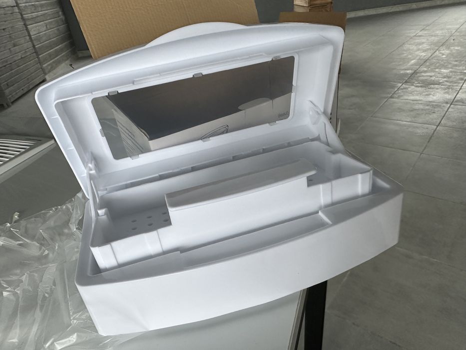 Контейнер для стерилізації інструментів із прозорою кришкою