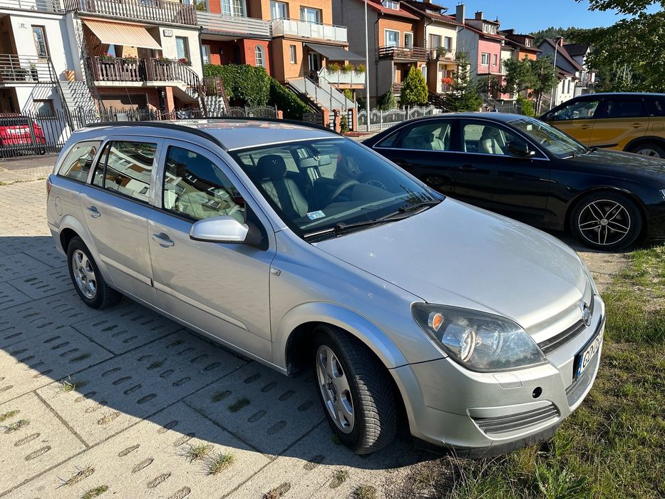 Opel Astra Nowe opony wielosezonowe, nowe turbo, nowe sprzęgło, nowy akumulator