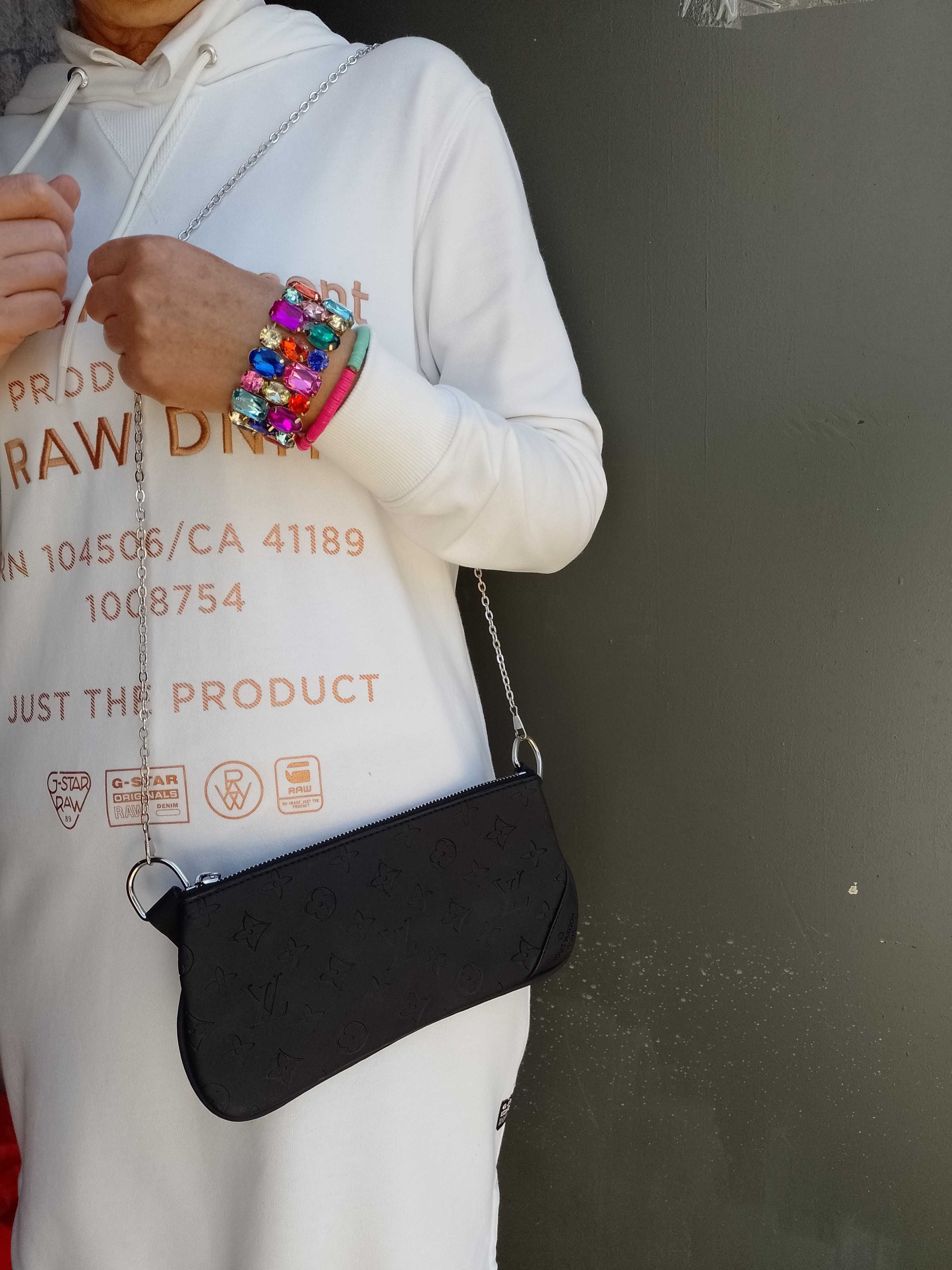 Louis Vuitton/Ekskluzywna , Czarna torebka listonoszka