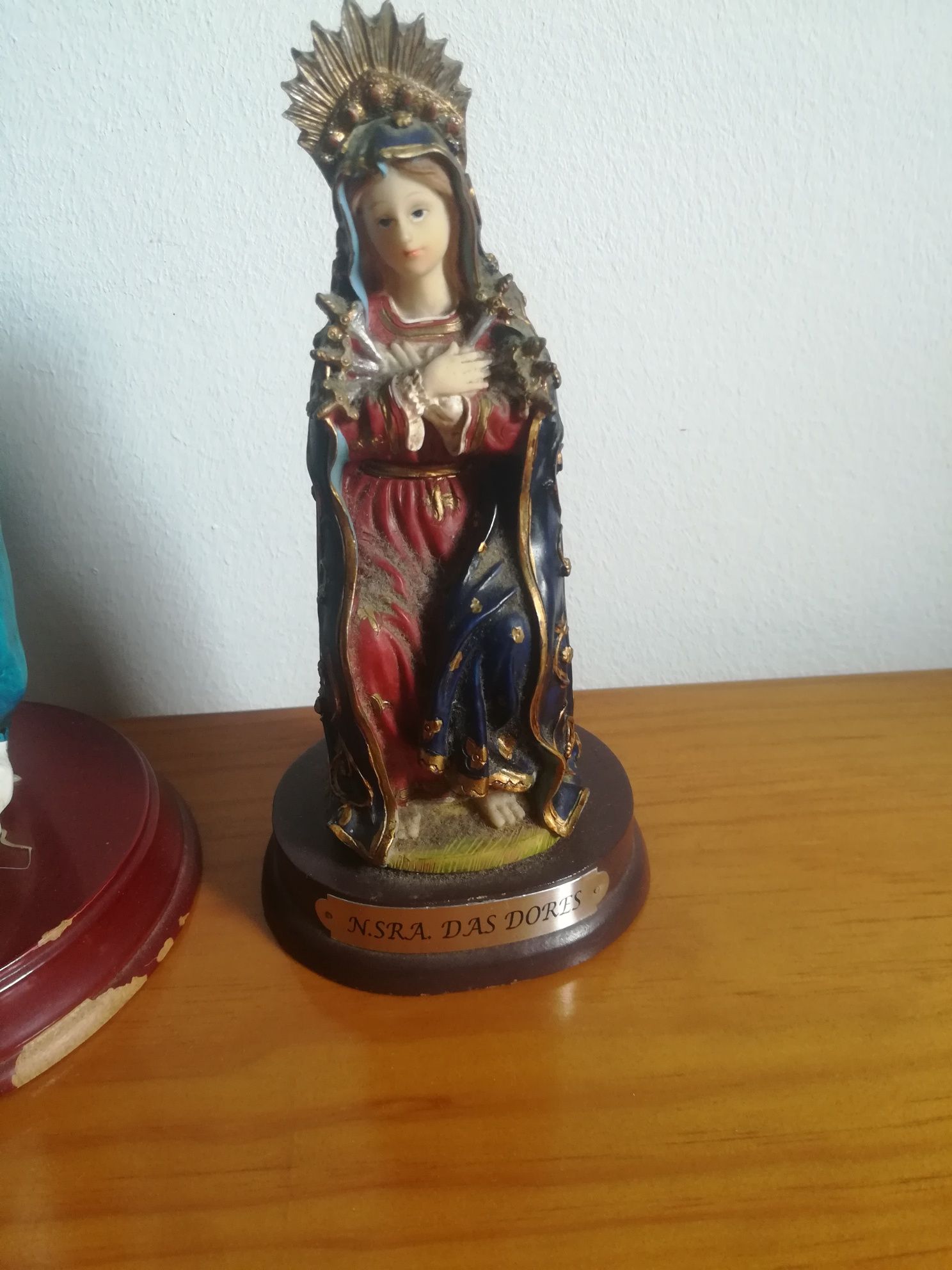 Estatuetas relegiosas