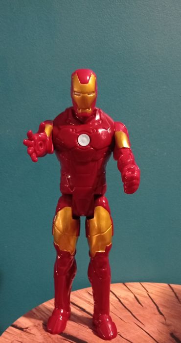 Hasbro Marvel Iron Man Avengers duża figurka akcji 2013 r.
